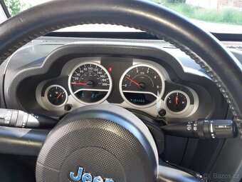 JEEP WRANGLER SPORT UNLIMITED 2,8 CRD - 4