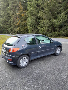 Prodám Peugeot 206+, rok výroby 2010 - 4