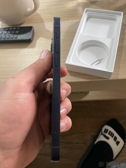 iPhone 12 64GB černý, stav C - 4