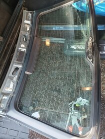 BMW E39 combi - zadní sklo bez koroze - 4