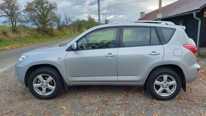 Toyota RAV4 2.0 vvti 112kw 4x4 automat ČR 71000km TOP STAV - 4