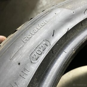 Zimní pneu 255/40 R19 100V Hankook 5mm - 4