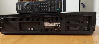 VIDEOREKORDÉR SONY SLV-SE 700K - 4