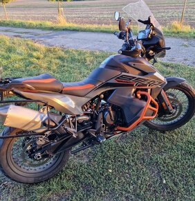 KTM 890 Adventure - 4