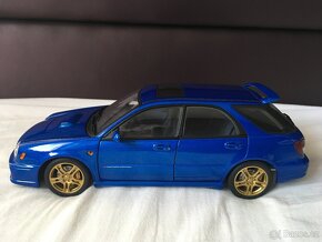 1:18 Autoart, Kyosho mix 8 - 4