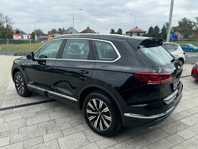 VW Touareg III Elegance 3,0TDI 210kW Tiptronic 4Motion - 4