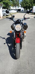 Triumph Bonneville T 100 SE - 4