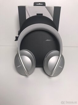 BOSE Noise Cancelling 700 + 2x náušníky + Stojánek - 4