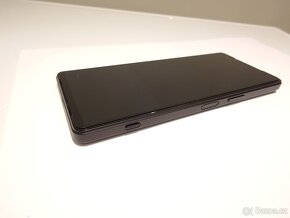 Sony Xperia 1 V - 4