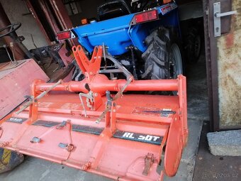 Prodam malotraktor iseki 4x4 21hp. - 4