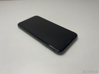 iPhone 11 64GB Black - závada - 4