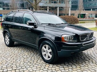 Volvo XC90 2.4 D5 136KW AUTOMAT 1.MAJITEL SERVISKA - 4