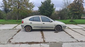 renault mégane - 4