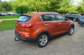 PRODÁM KIA SPORTAGE 2.0CRDI AWD MOC PĚKNÁ 100KW - 4