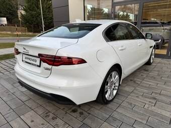 Jaguar XE 2.0 D180 S AWD AT ČR DPH 132kW - 4