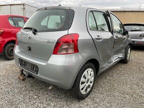 2007 TOYOTA YARIS 1.0 VVT-i - po nehodě, pojízdná - 4