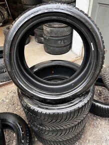 Zimní pneu BRIDGESTONE 225/40/18 - 4