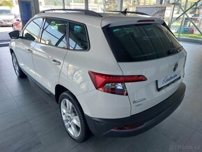 Škoda Karoq 1,6 TDI,STYLE,1.MAJITEL,SERVISKA - 4