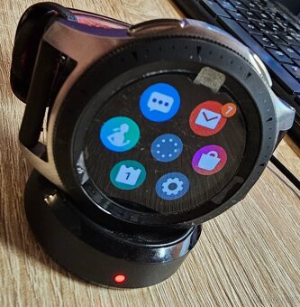 Samsung Galaxy Watch 46mm, stříbrné - 4