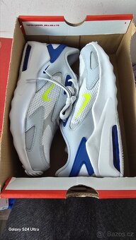 Nike Air Max Bolt - 4