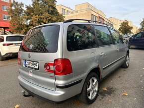 Volkswagen Sharan 2.0TDI 103KW 2007 Facelift - 4