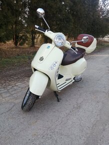 Piaggio Vespa 125 GT - 4