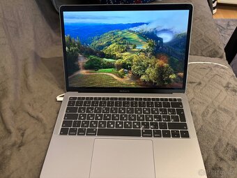 MacBook Air 13 2019 - 4