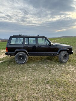 Jeep Cherokee XJ 4.0 HO automat LPG - 4