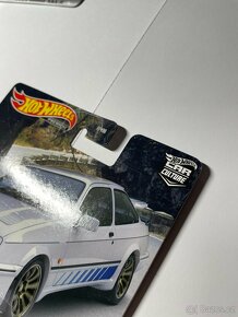 Hot Wheels Premium ´87 Ford Sierra Cosworth (poškozená karta - 4