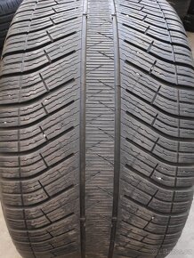 305/35R21 109V M+S Michelin PilotAlpin5 SUV a 275/40R21107V - 4