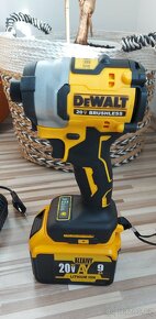 Aku malý Rázový utahovák DCF850 20V, pro DeWALT baterie 20V - 4