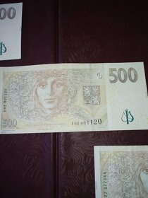 BANKOVKY 500 KČ 2009, NEJVZÁCNĚJŠÍ VARIANTY VČ. CHYBOTISKU - 4