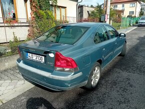 VOLVO S60 2,4 D5 MANUÁL - 4