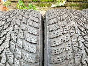 205/60r16 Nokian Snowproof 1 - 4