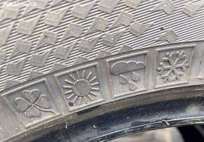 Celoroční pneu 225/65 R17 102V Vredestein - 4