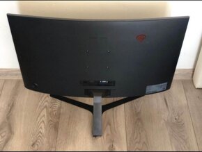 Herni Monitor Samsung 27" - 4