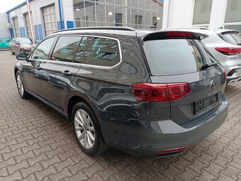 VW Passat Variant 2.0TDI 147kW 4x4 DSG Matrix Virtual ACC Qi - 4