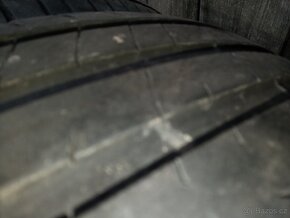 PRODÁM DVĚ LETNÍ PNEU PIRELLI Cinturato P7 245/50R19 105W - 4