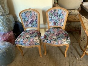 Prodám dvě krásné nově potažené židle - 4