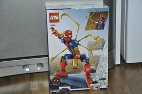 LEGO Marvel 76298 Iron Spider-Man - 4