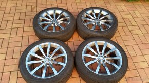 Letní sada VOLKSWAGEN ŠKODA 5x112 R18 p. 235/45/18 r.v 2022 - 4