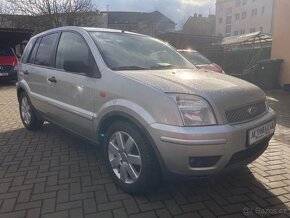 Ford Fusion 1.6 16V - 4