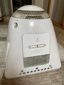 Apple EMac G4 - 4