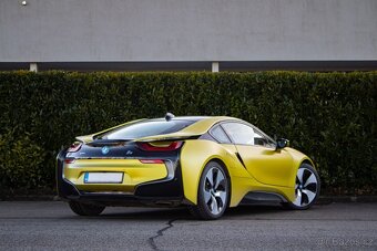 BMW i8 Coupe Protonic Frozen Yellow Edition 357PS - 4