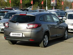 Renault Mégane 1.6i ,  81 kW benzín, 2011 - 4