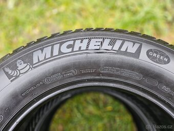 4x Zimní pneu Michelin + Kumho - 235/65 R17 XL - 75% - 4