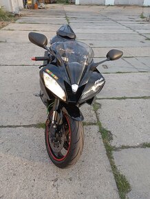 Yamaha yzf r6 - 4