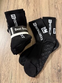 Grip socks - protiskluzové ponožky 5 párů, bílé i černé - 4