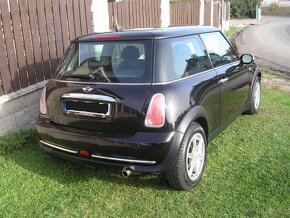 Mini Cooper 1.6i, 66 kW, r.v. 2005, klimatizace - 4