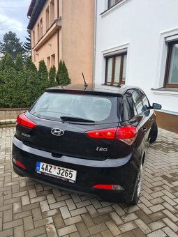 Hyundai i20, 1,1 CRDi,55KW,Klima 109,000 km,koupeno v ČR - 4